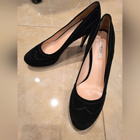 Authentic Prada suede pumps heels, black, 39 - Picture 1 of 12
